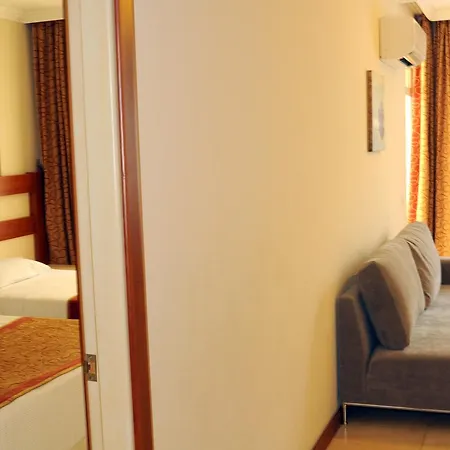 Aparthotel Fougere Apart 3*